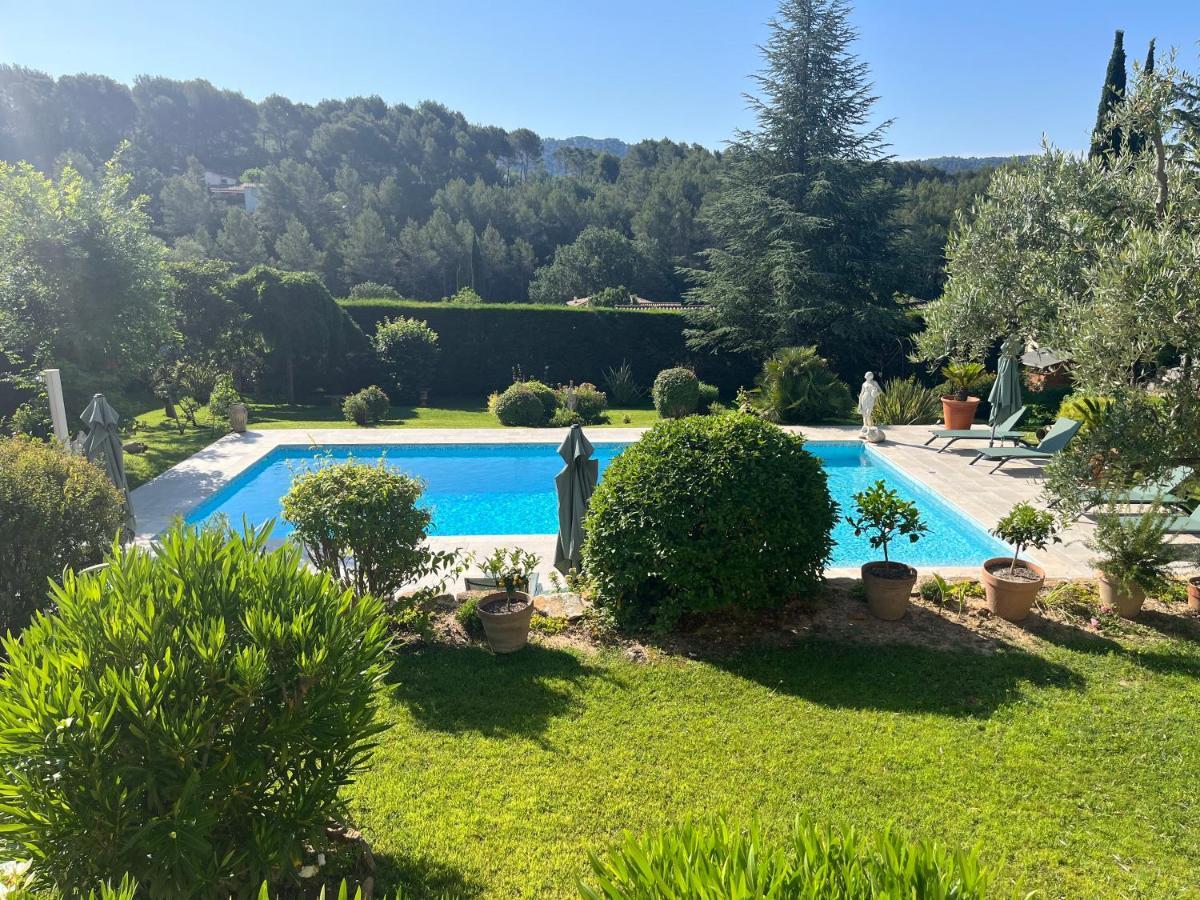 Le Clos Serein Le Beausset Exterior foto