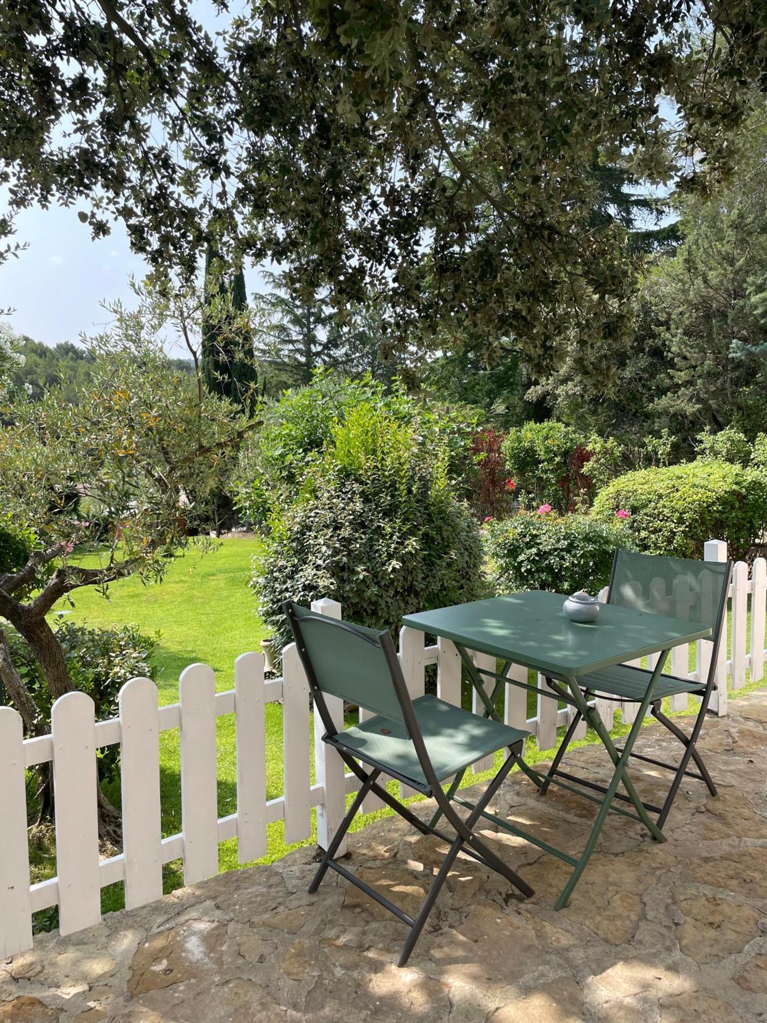 Le Clos Serein Le Beausset Exterior foto